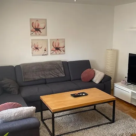 Apartment Apartman Bubi 15